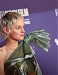 143.jpg